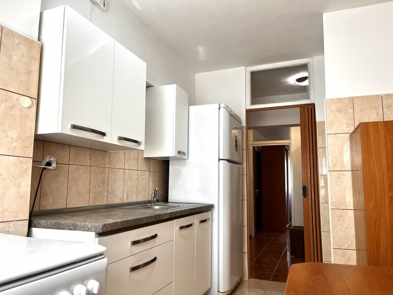 Sincai, apartament pentru familie, metrou, parc, piata