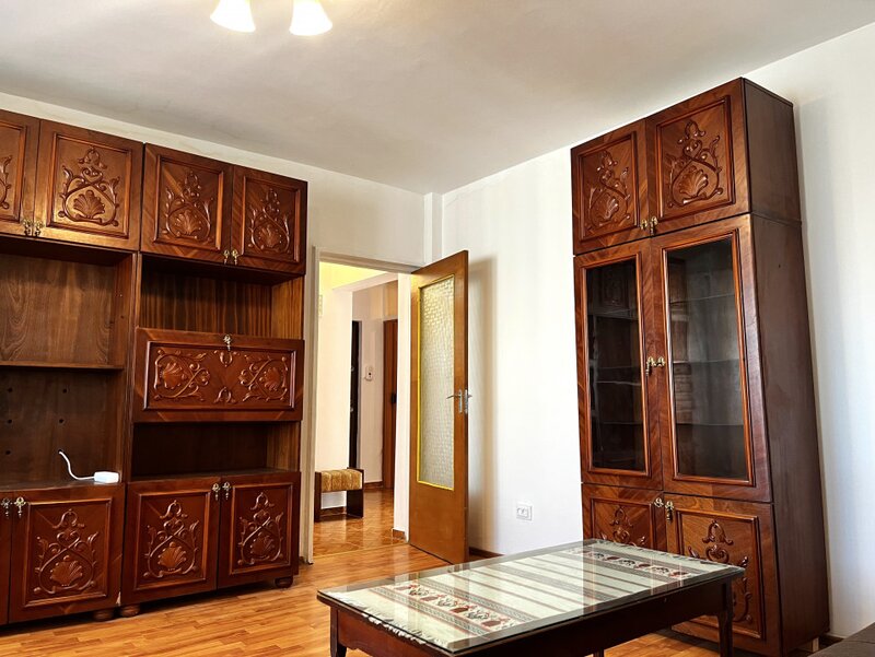 Sincai, apartament pentru familie, metrou, parc, piata